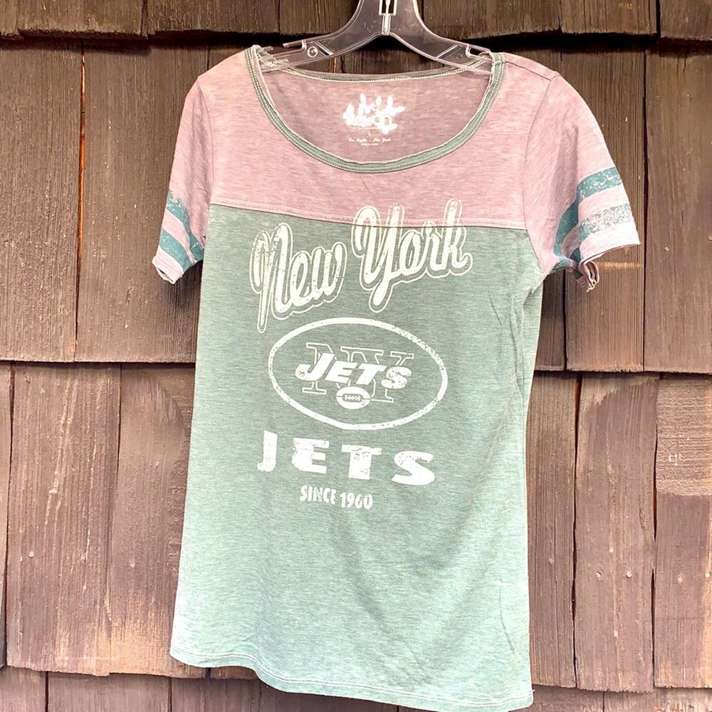 Touch by Alyssa Milano size Large NY Jets short sleeve shirt